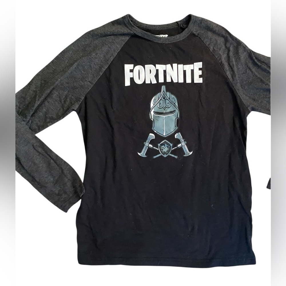 Fortnite Knight Gear Black Gray Long Sleeve Shirt Boys Size XL 14